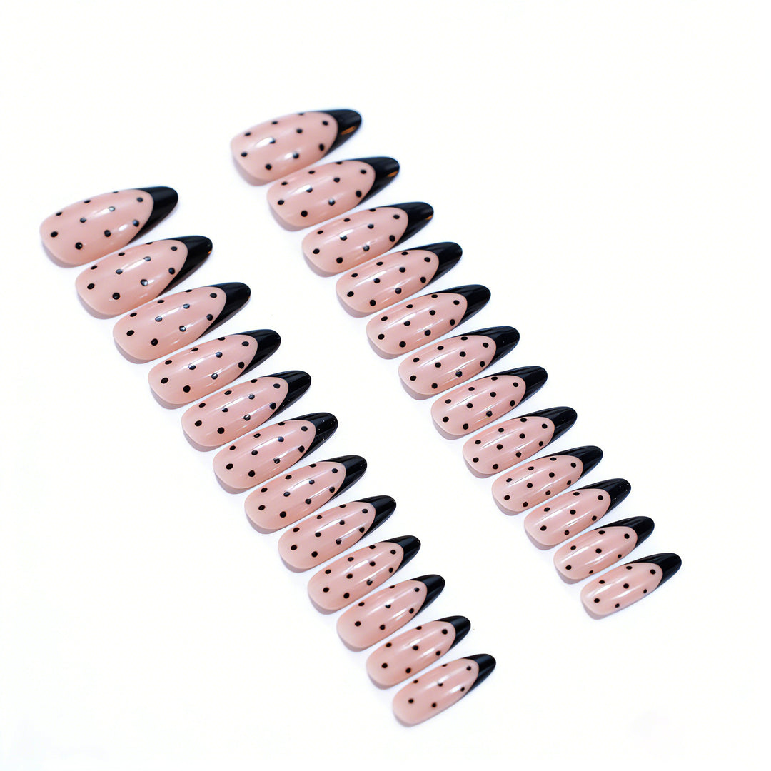 Dekorative Stiletto Nagelkunst Design Karnz
