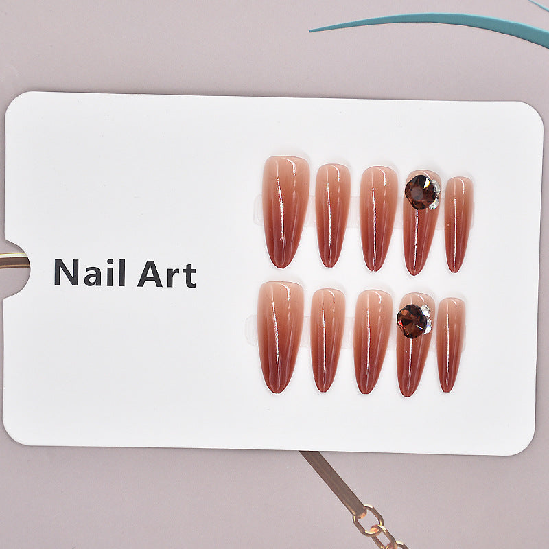 Elegantes Press-On Nagelkunst-Set Karnz