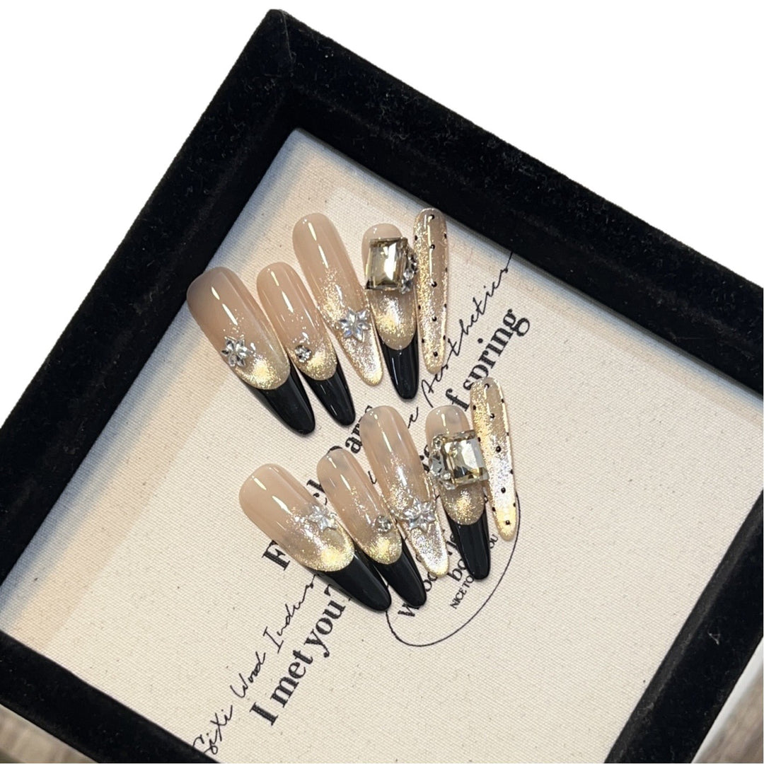 Glamorous Stiletto Press-On Nagelkunst