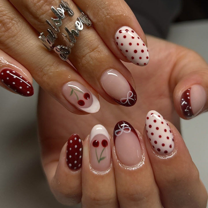 Kunstvolle Nageldesigns Karnz