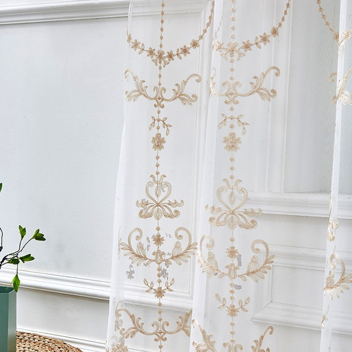 Feiner bestickter Voile-Gardinenstoff mit floralem Jacquard Karnz