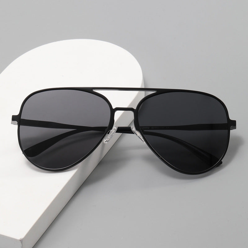 Damen Pilotensonnenbrille mit UV-Schutz und elegantem Rahmen Karnz