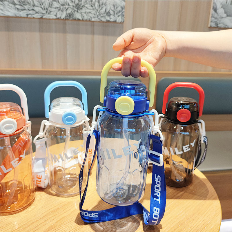Damen Sportliche Trinkflasche mit praktischem Tragegurt Karnz