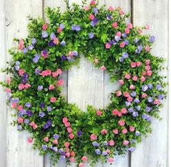 Floraler dekorativer Kranz