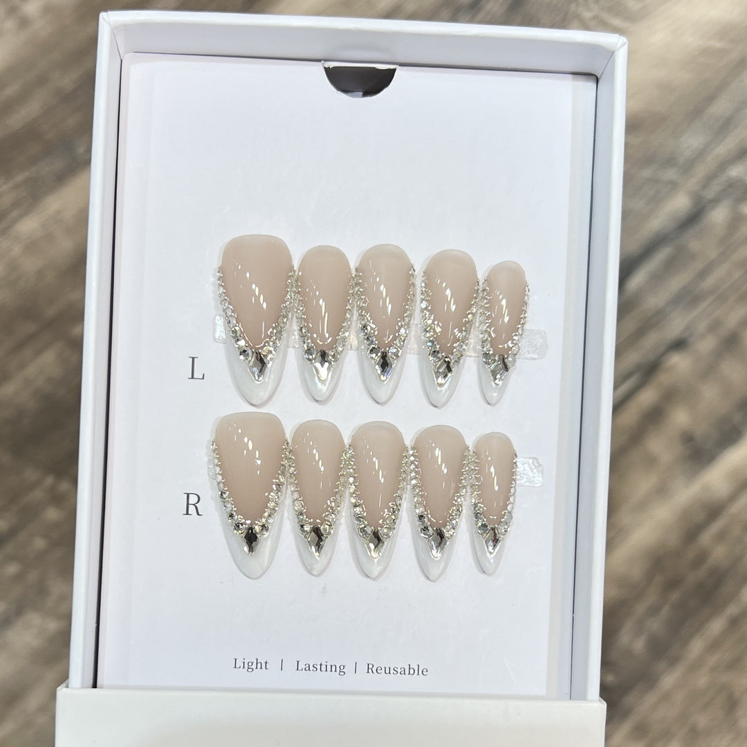 Wiederverwendbares Press-On Nagelset Karnz