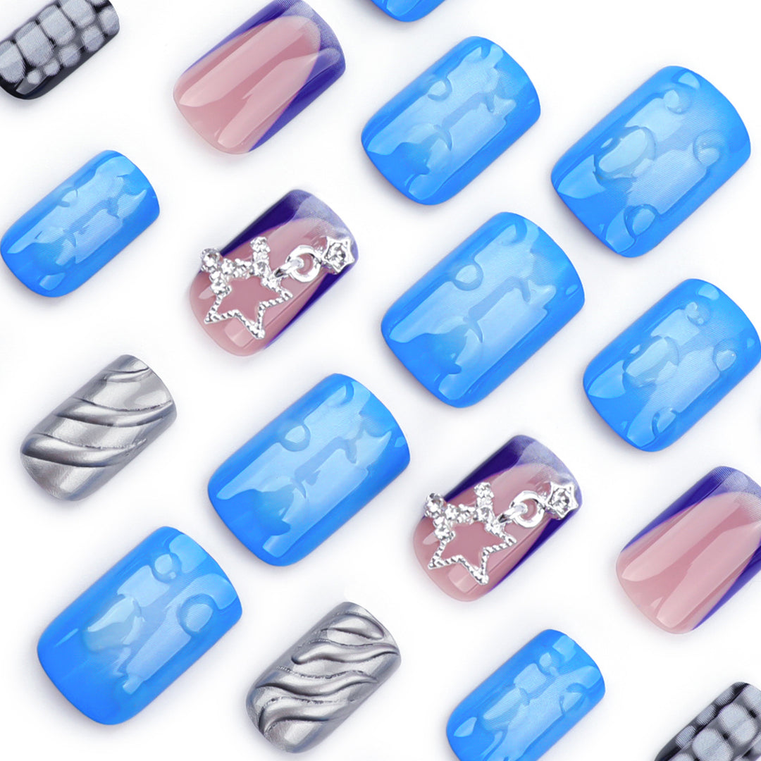 Kreative Nagelverlängerungen mit einzigartigem 3D-Design Karnz