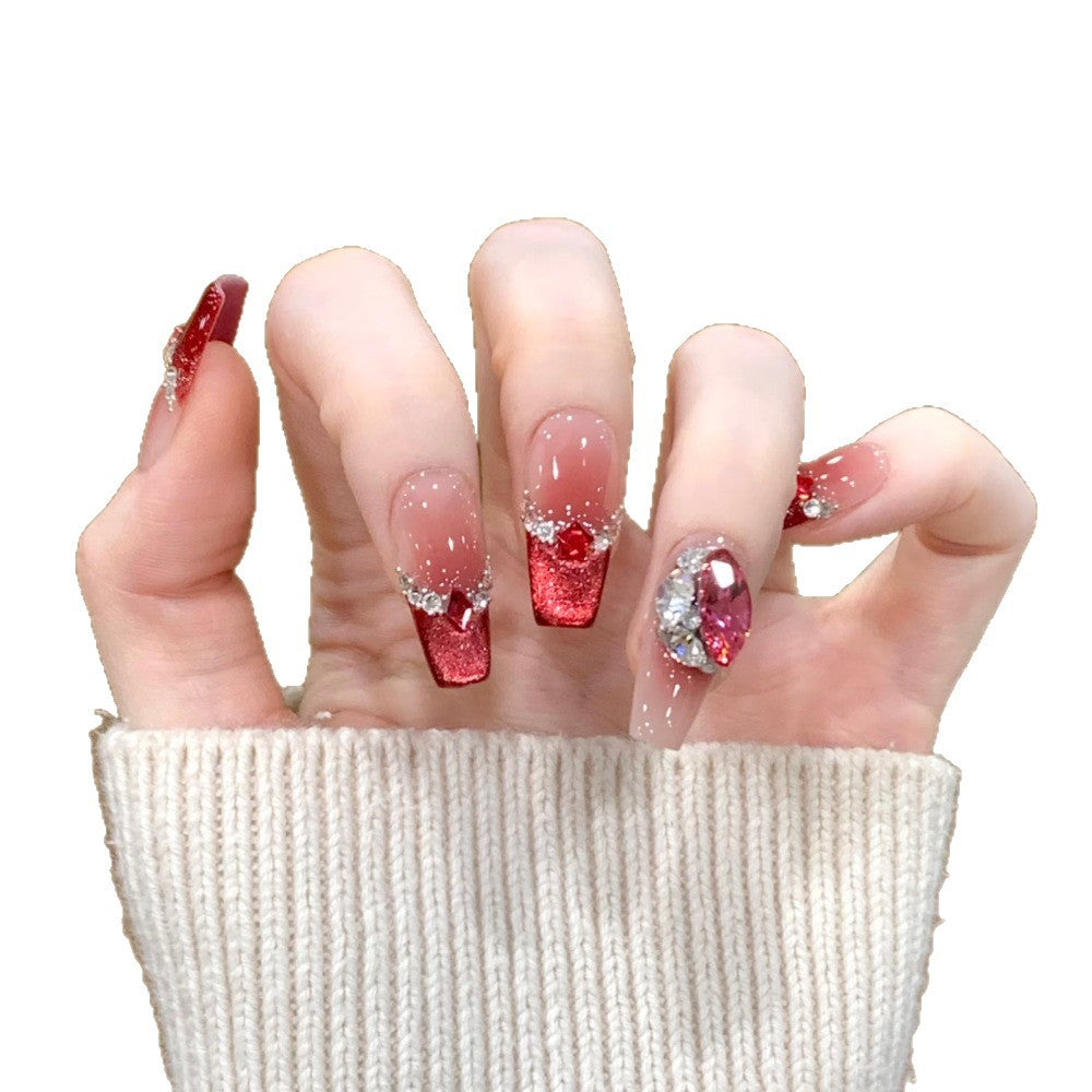 Glamouröse Kunstnägel mit Funkelnden Strass-Applikationen Karnz