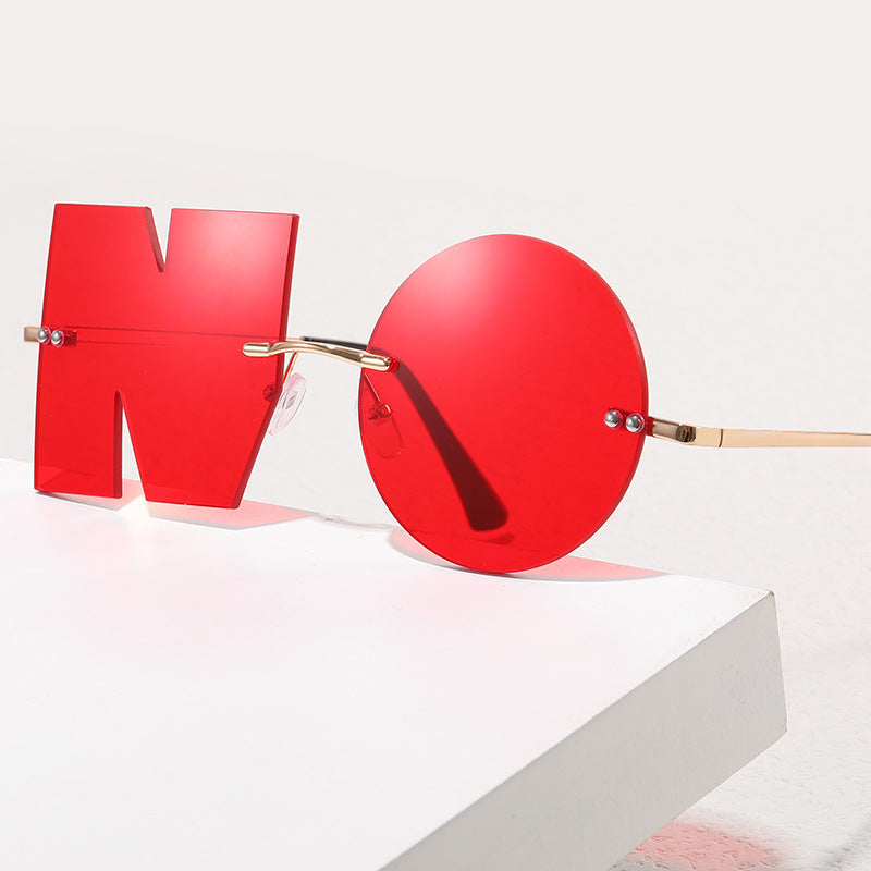 Damen außergewöhnliche geometrische Sonnenbrille mit markantem Design Karnz