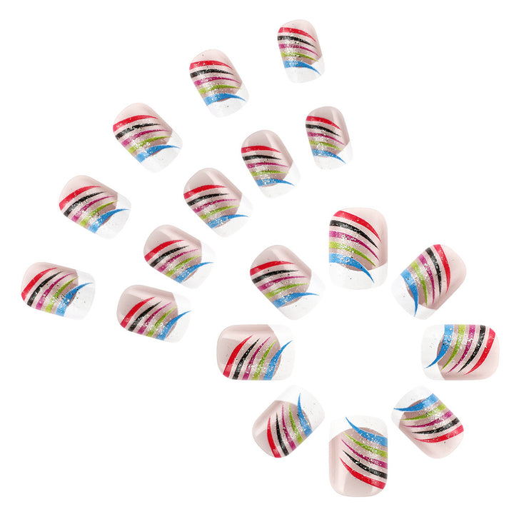 Stylisches French Tip Nagelkunstset Karnz