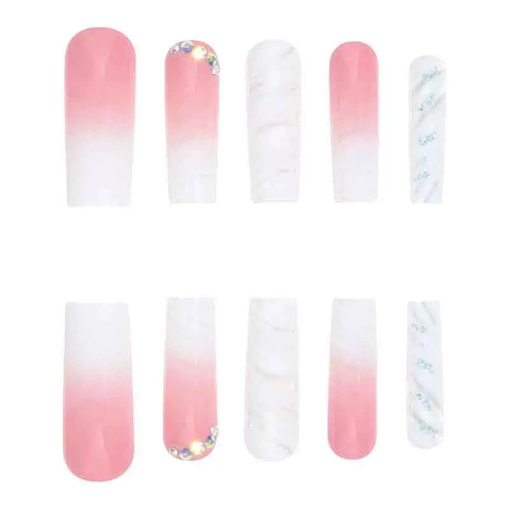 Kunstnagelset mit glamourösen 3D-Akzenten und transparentem Design Karnz