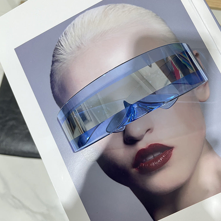 Damen futuristische visierähnliche Sonnenbrille Karnz