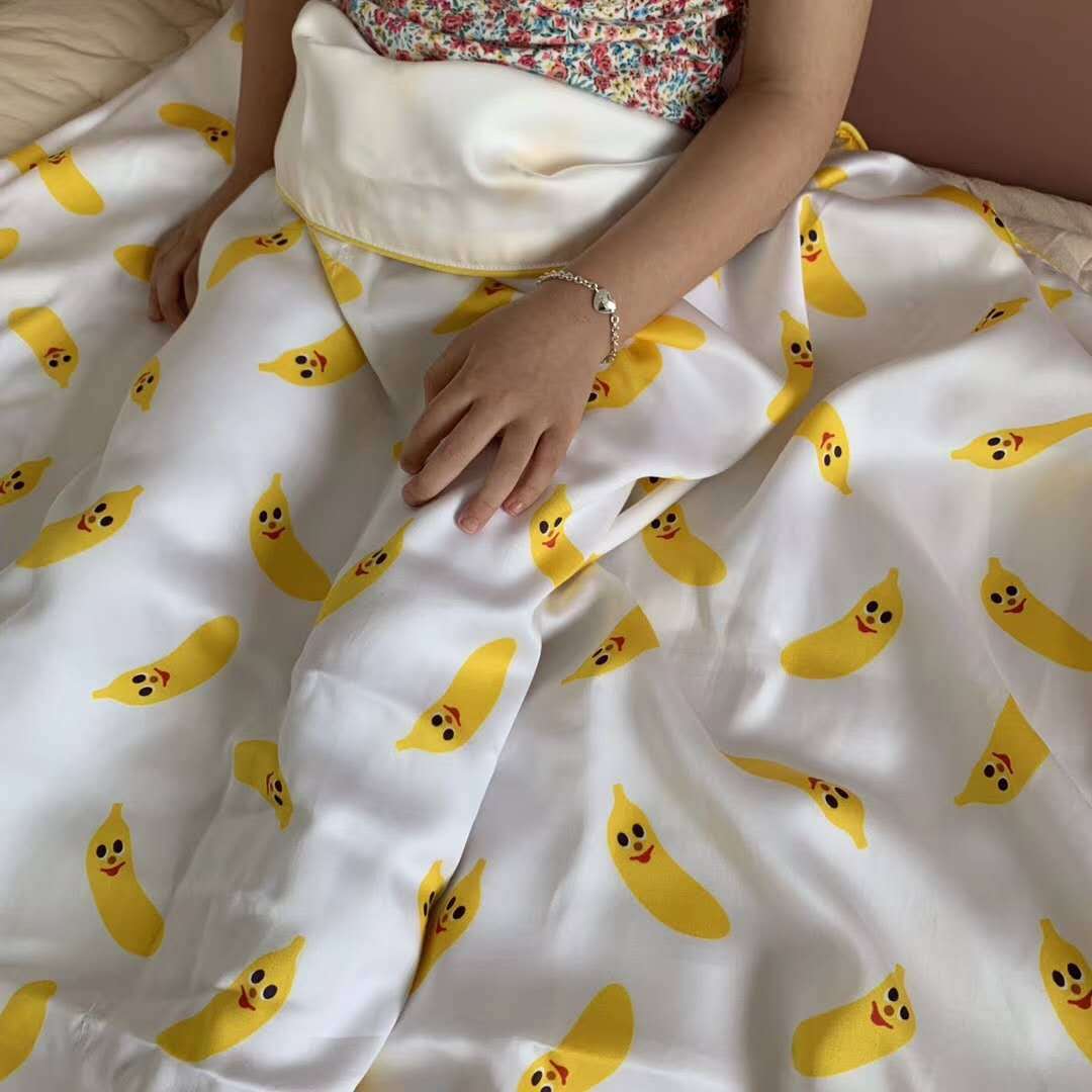 Kuschelige Baby-/Kinderdecke aus weicher Mikrofaser mit fröhlichem Bananen-Print