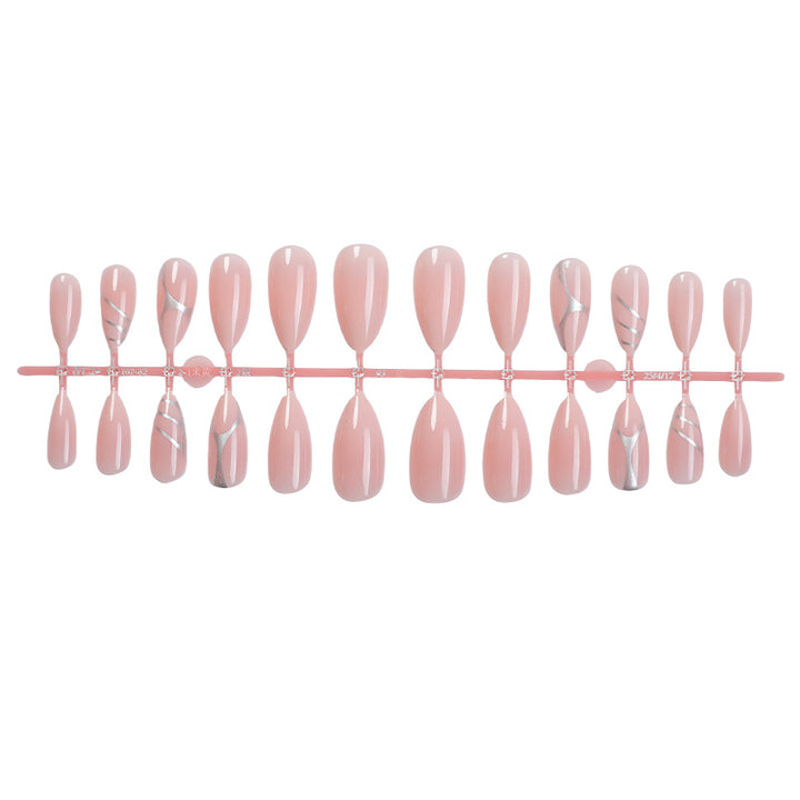 Elegantes Press-On Nail Set mit künstlerischen silbernen Akzenten Karnz