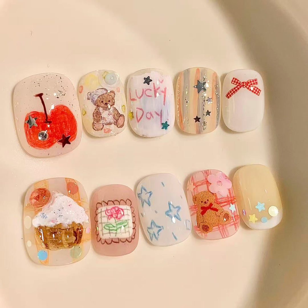 Künstlerisches handgemaltes Press-On Nagelkunst Set