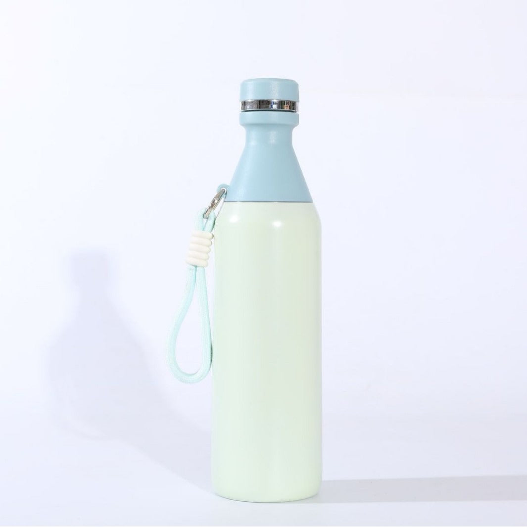 Damen isolierte Edelstahl Trinkflasche mit praktischem Tragegriff Karnz