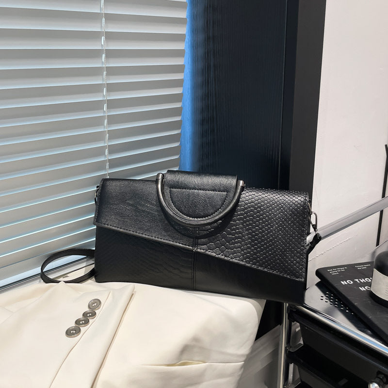 Strukturierte Texturierte Clutch Tasche Karnz