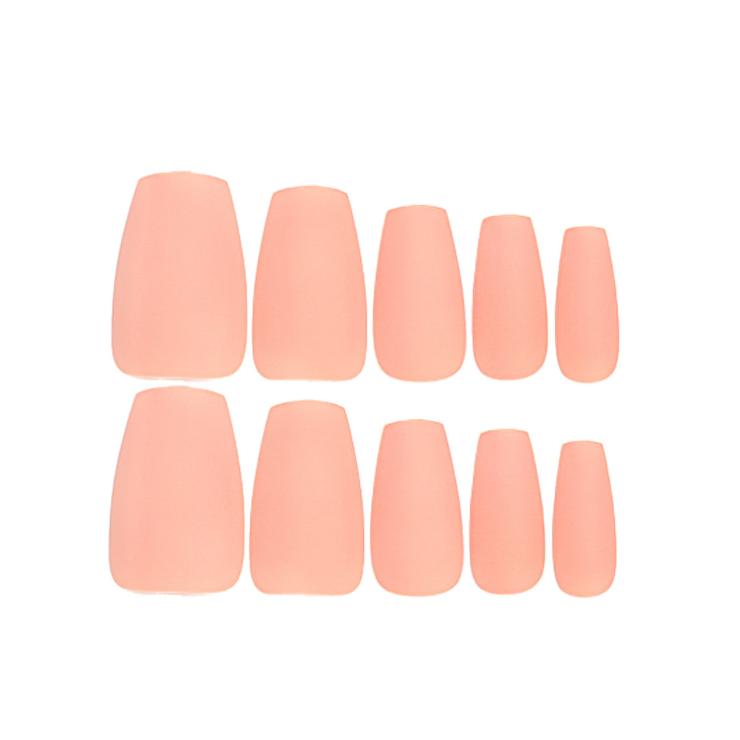 Elegante Nail Art mit Mattem Finish Karnz