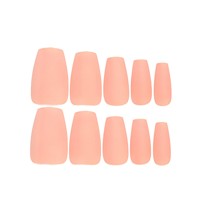 Elegante Nail Art mit Mattem Finish Karnz