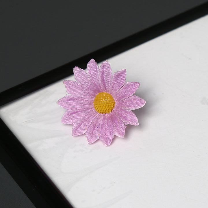 Elegante Stoff Margeritenblume Brosche für dekorativen Gebrauch