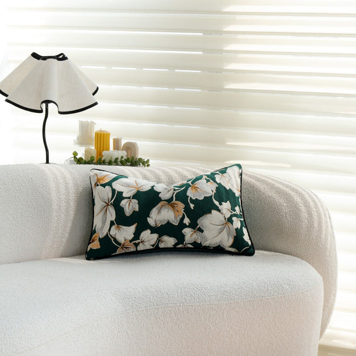 Zierkissen mit floralem Design