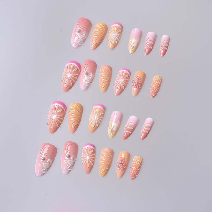 Elegantes Press-On Nagelkunst-Set Karnz