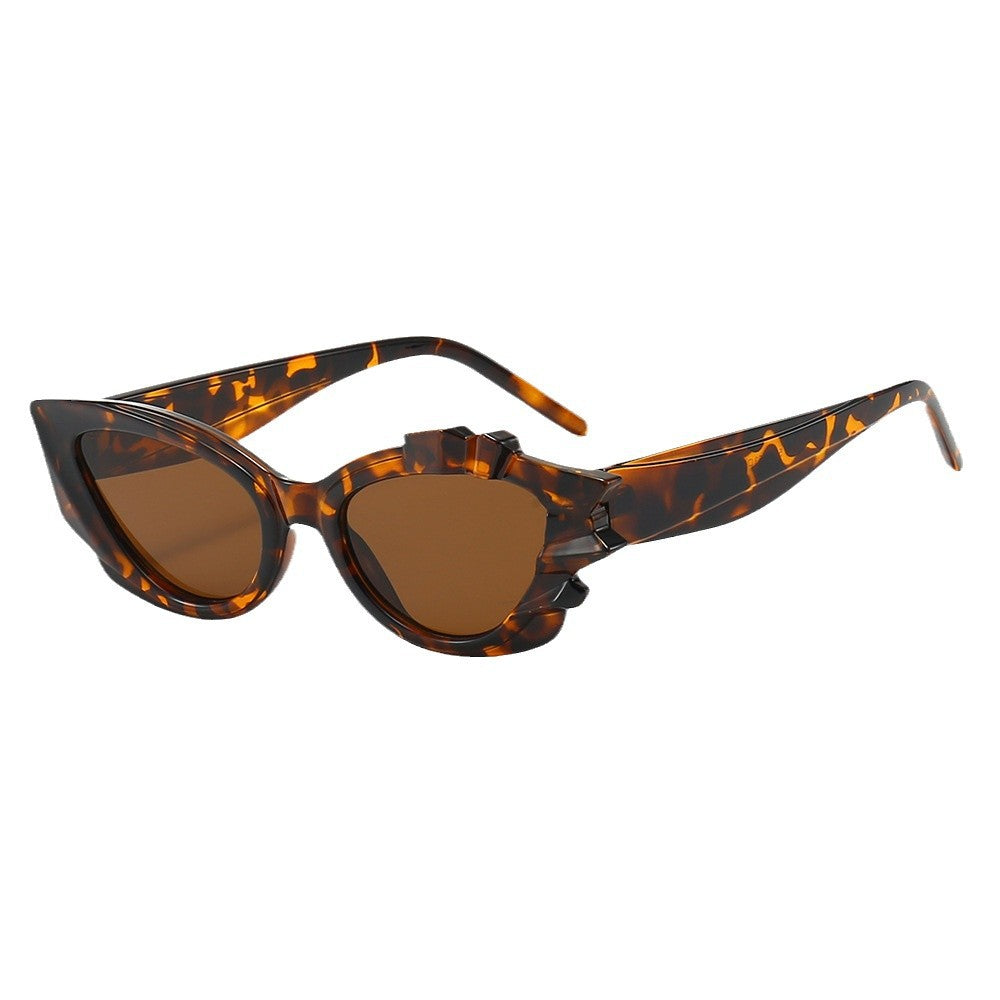 Damen Cat-Eye Sonnenbrille mit auffälligem Blütenrahmen Karnz