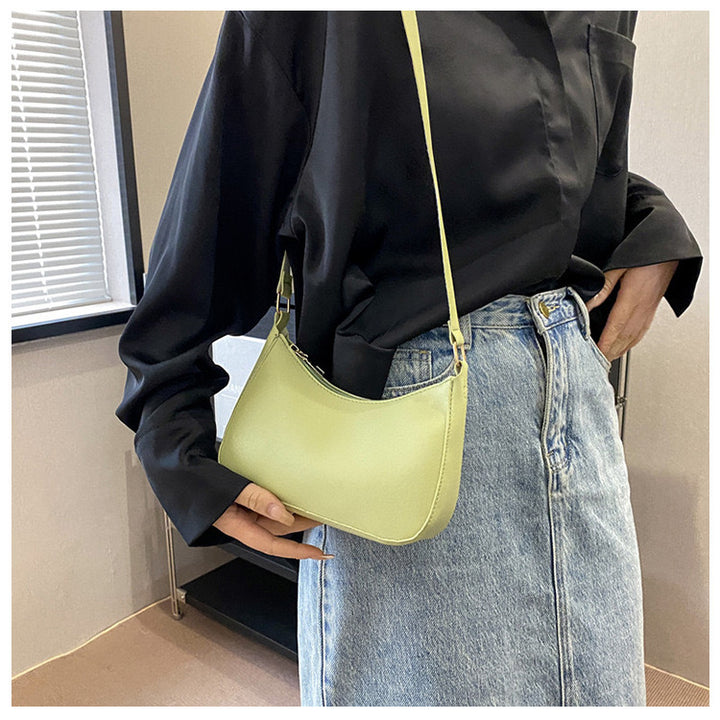 Elegante Handtasche Im Geschwungenen Design Karnz