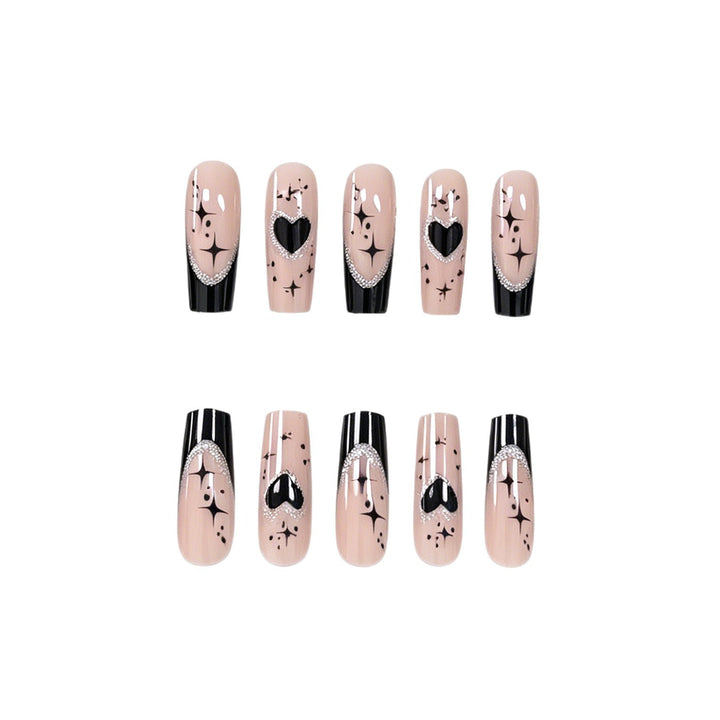 Elegante Herz-verzierte Nagelkunstverzierungen Karnz