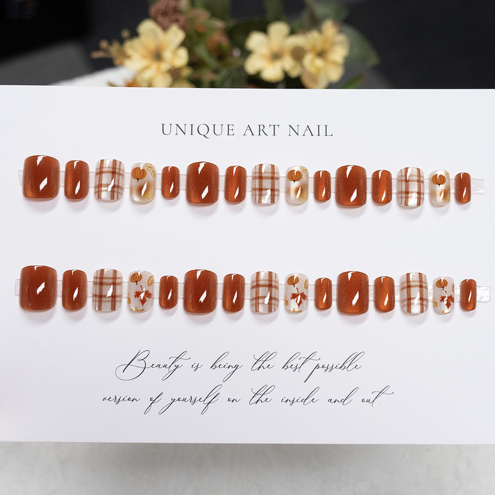 Saisonale herbstliche Nagelkunst