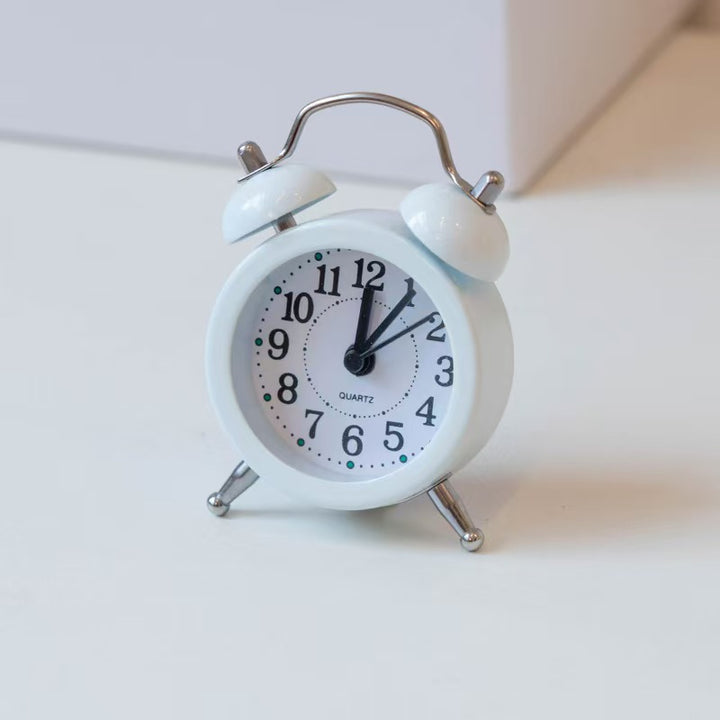 Klassischer Tischwecker Im Bunten Retro-Design Karnz