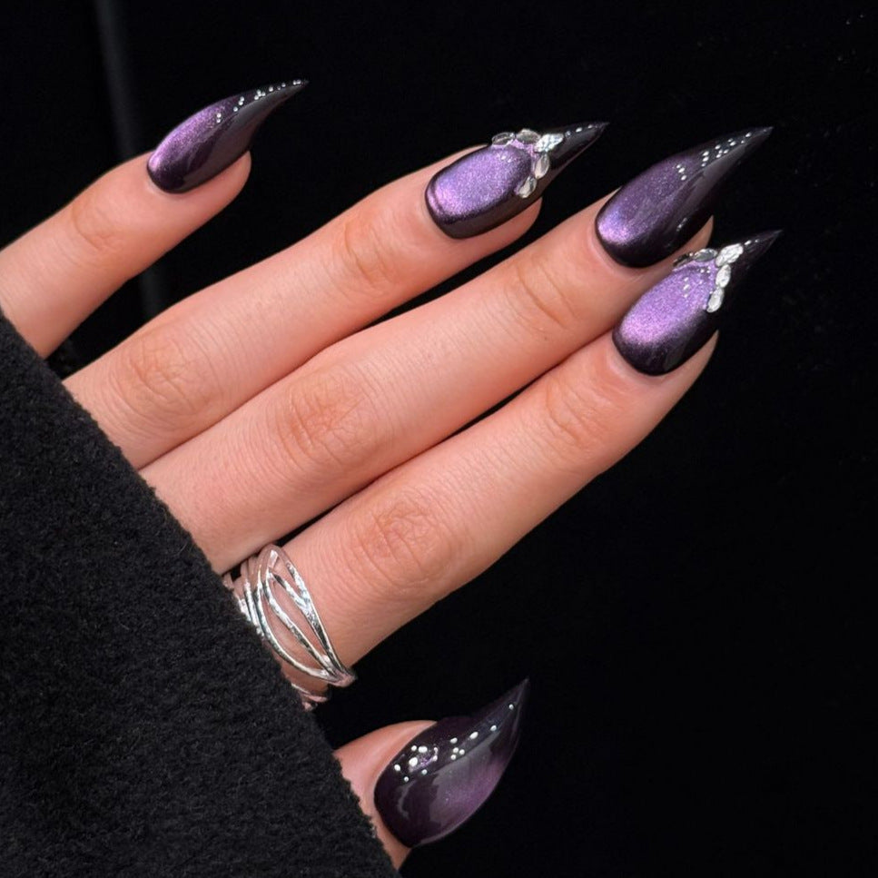 Glamouröse Stiletto Press-On Nagelverzierungen