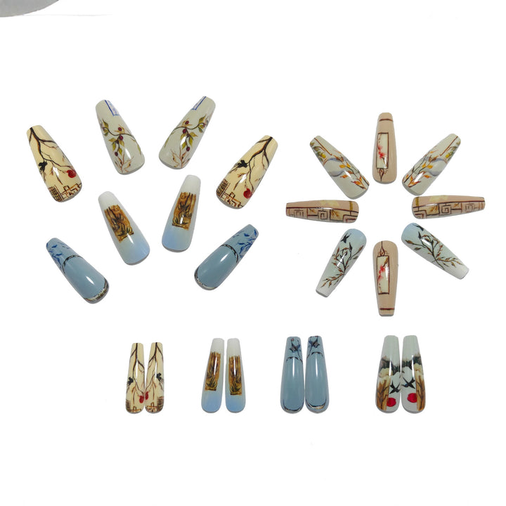 Kunstnägel mit Elegantem Naturmotiv Karnz