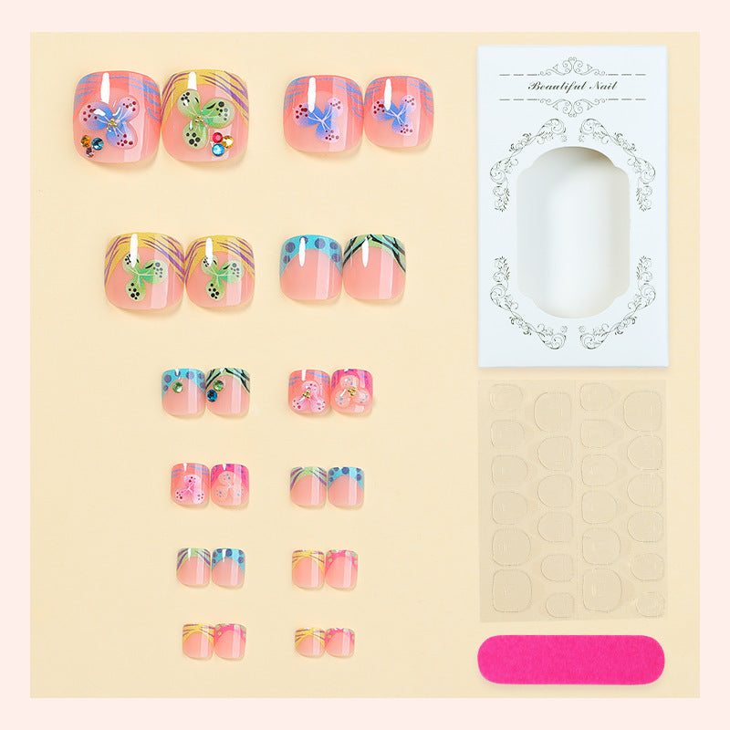 Dekoratives Press-On Nagelset mit eleganten Schmetterlingsdesigns Karnz