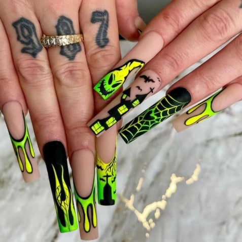 Künstlerische Halloween-Themen-Nail Art Karnz
