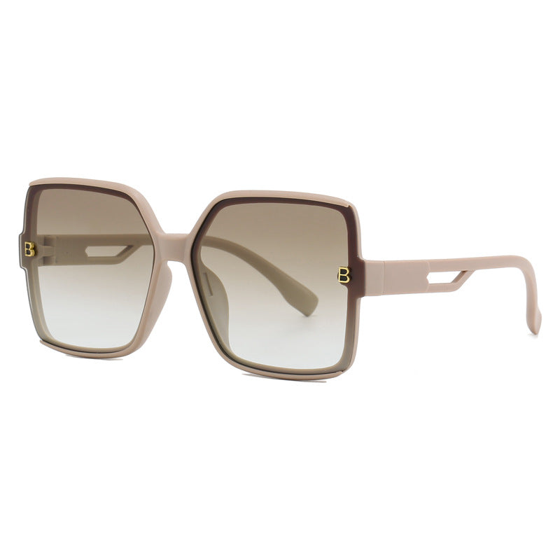 Damen modische oversized Sonnenbrille mit extravaganten Akzenten Karnz