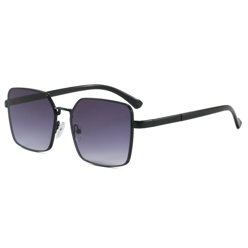 Damen modische Sonnenbrille im quadratischen Design mit gradienten Gläsern Karnz