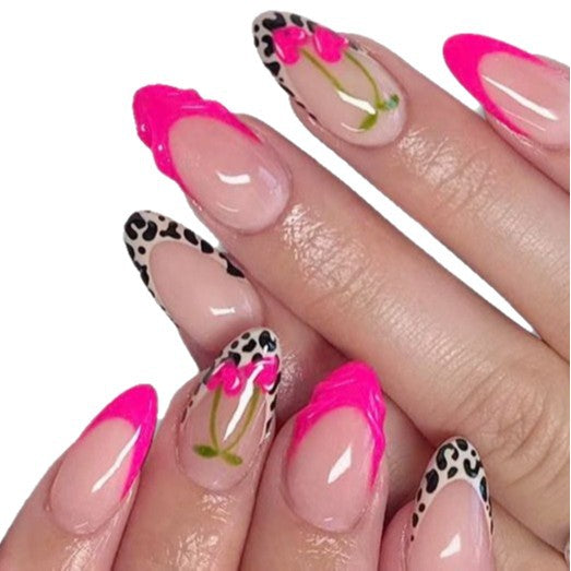 Künstlerische Blumenspitze Nagelverlängerungen Karnz