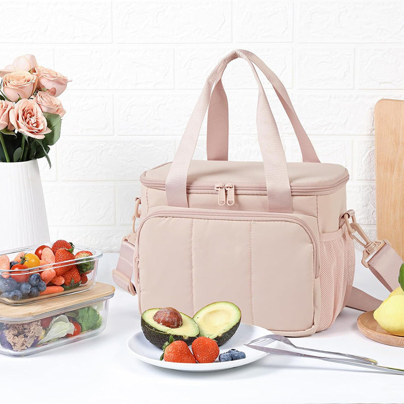 Isolierte und Praktische Picknicktasche Karnz