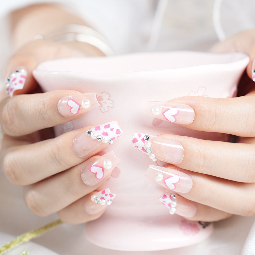 Dekorative 3D Herz und Leopardenmuster Press-On Nagelset Karnz