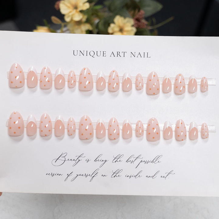 Dekorative Press-On Nagelkunst mit Franse Spitze und Punktdesign