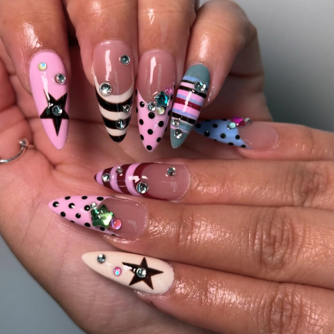 Dekorative Stiletto Nagelkunst Verlängerungen Karnz 1789713184