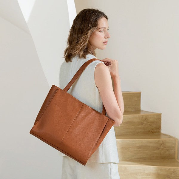 Elegante und Geräumige Ledertasche Karnz