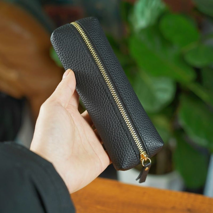 Elegantes Leder-Etui Karnz