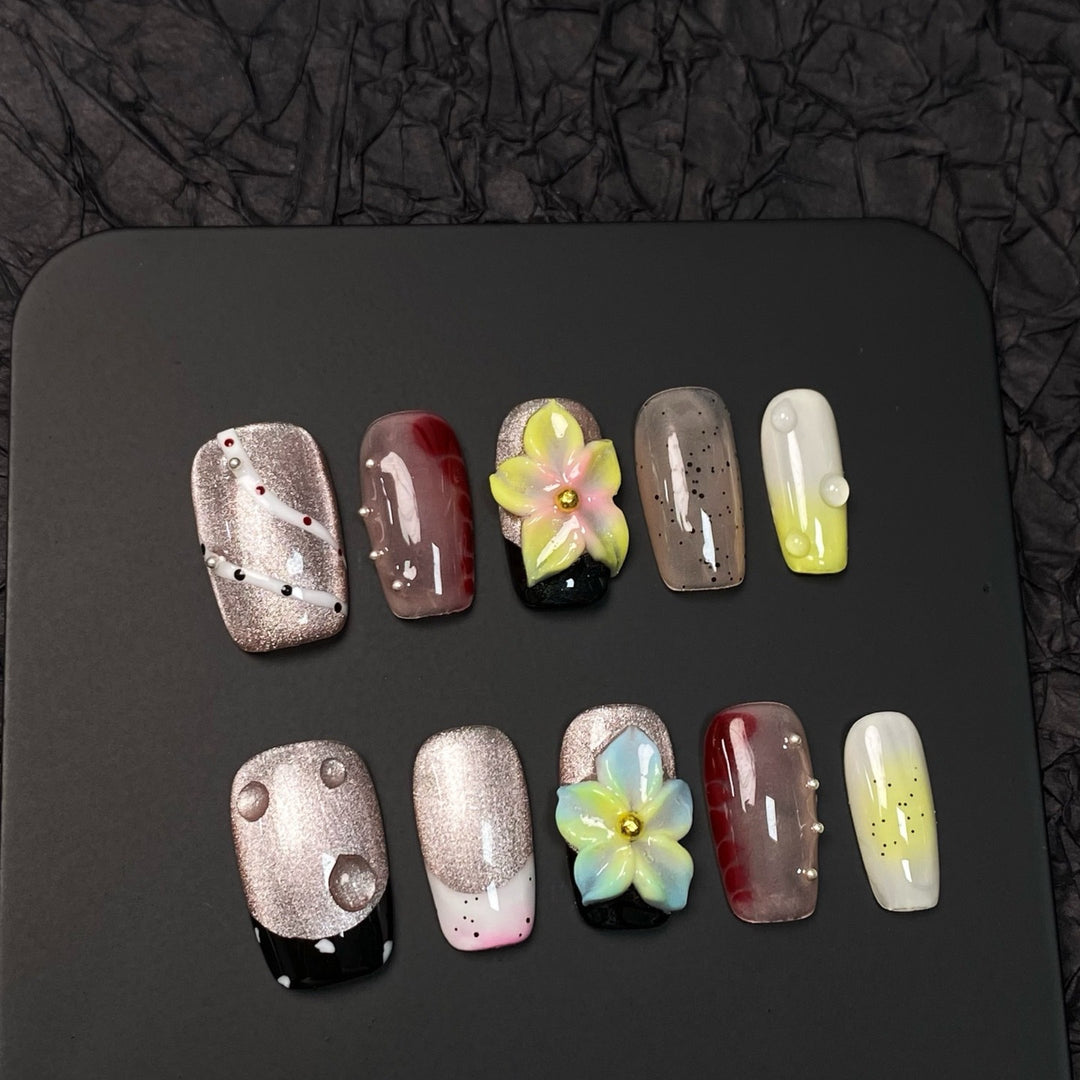 Künstlerisches dekoratives Press-On-Nagelset