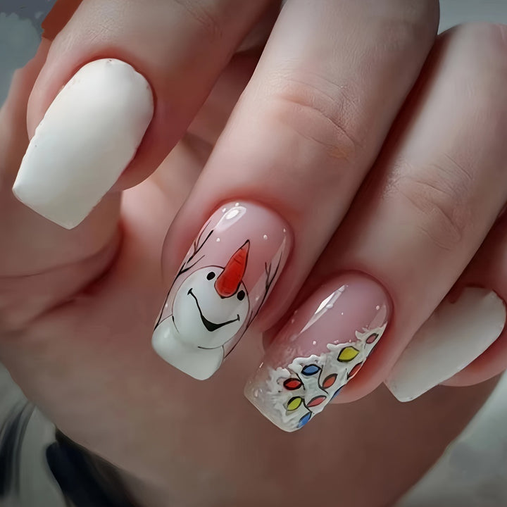 Kunstnägel mit Verspielt Festlichem Schneemann-Design Karnz