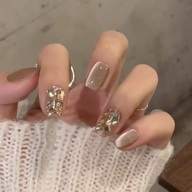Elegante Nagelkunst Karnz