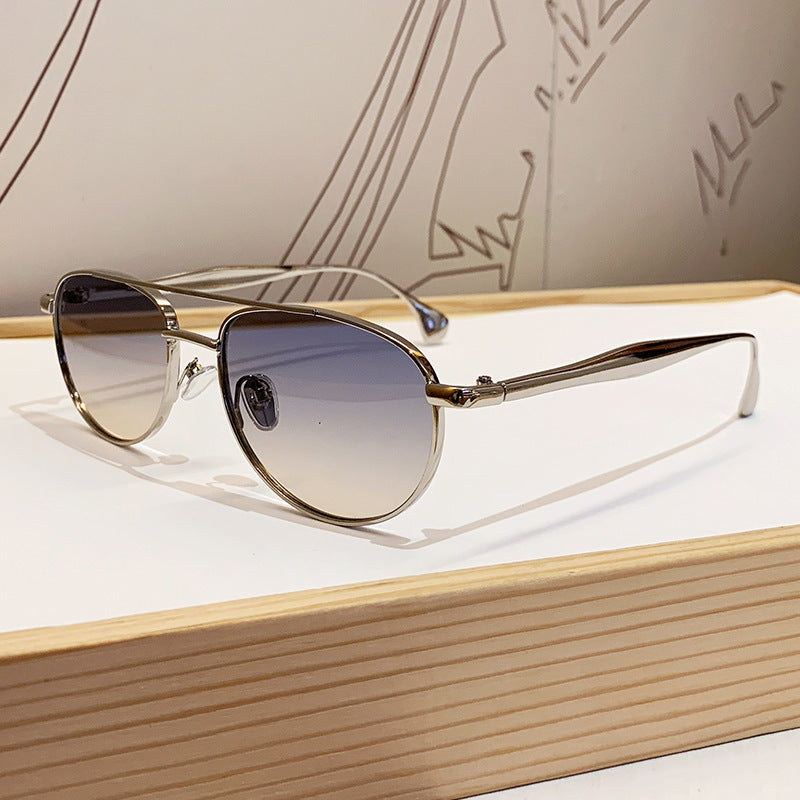 Damen modische Piloten-Sonnenbrille mit elegantem Goldrahmen Karnz