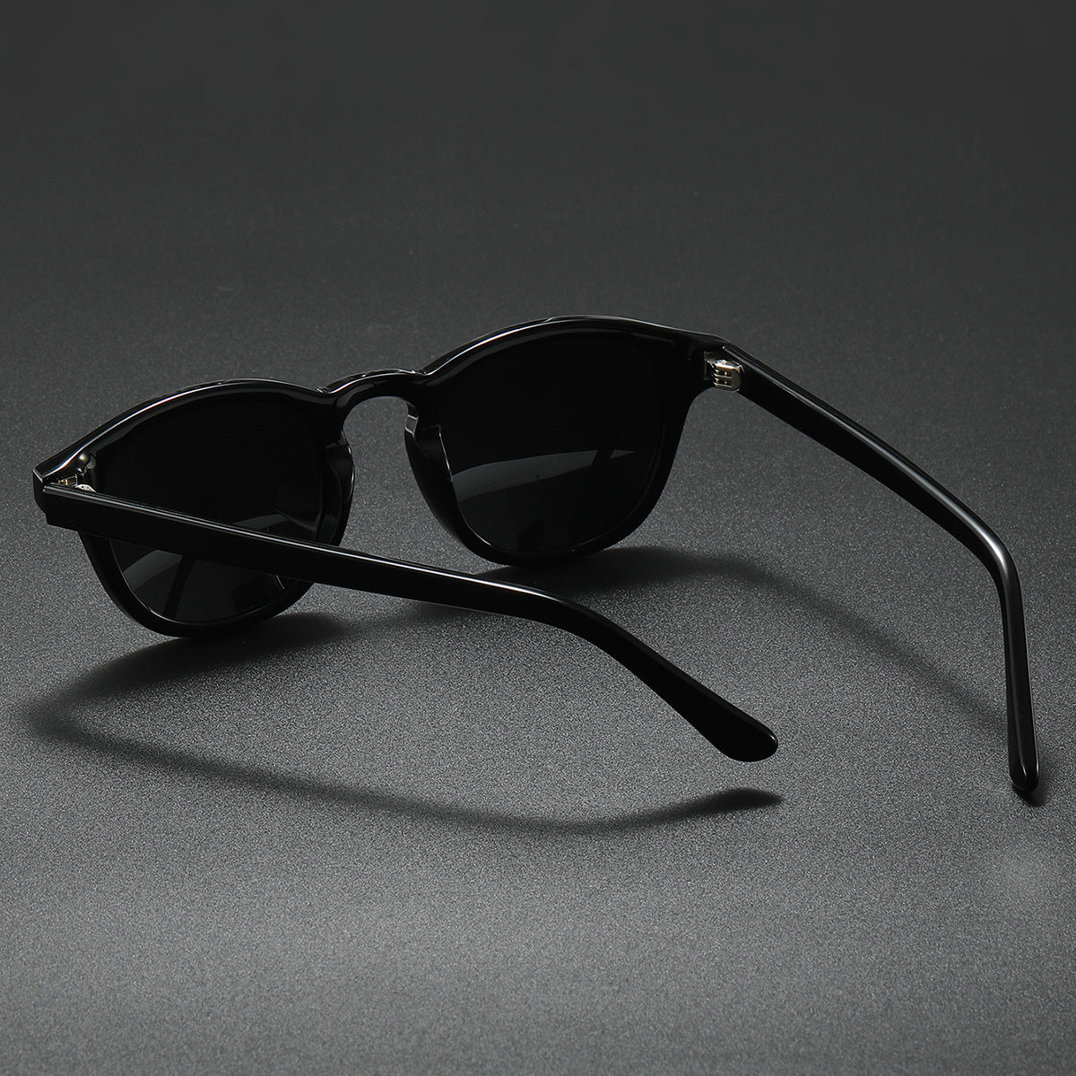 Damen modische Sonnenbrille im zeitgenössischen Schildpatt-Design Karnz