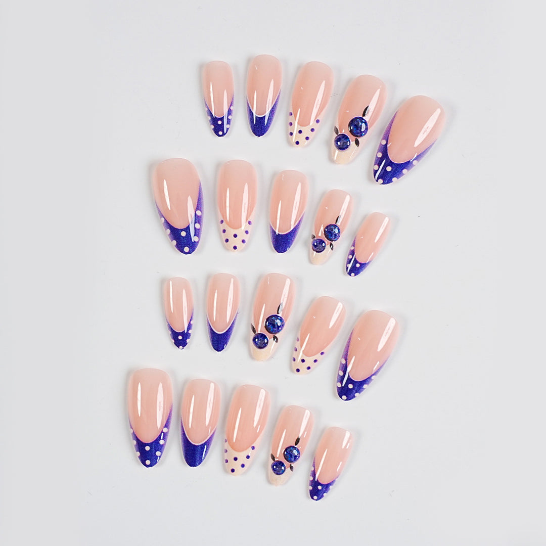 Kreatives Press-On-Nagelkunst-Set