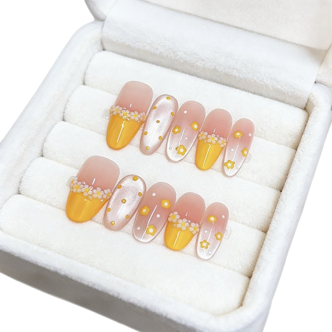 Künstlerisches blumenmusteriertes Press-On-Nagelset Karnz